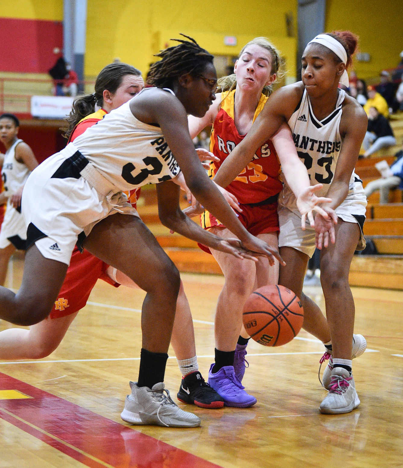 113019-mda-spt-rocky-hoops-044a.jpg
